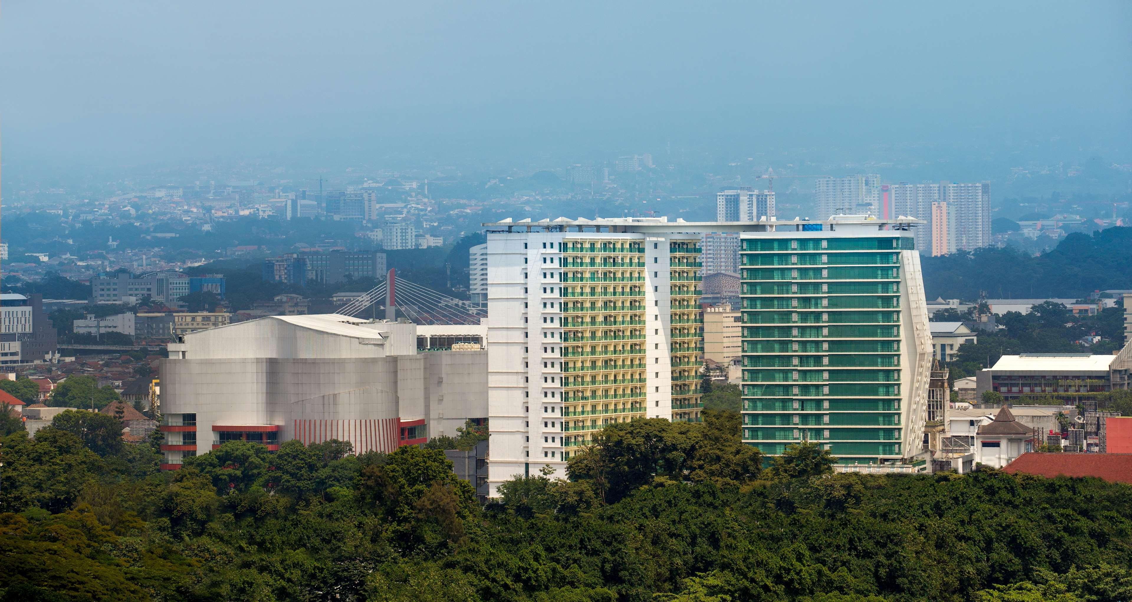Best Western Premier La Grande Bandung Exteriér fotografie